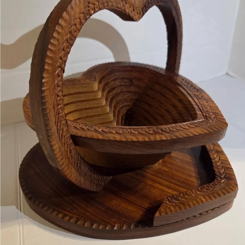 Collapsible Wooden Heart Basket Decor Spring